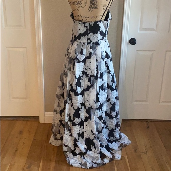 Betsy & Adam high low gown - Picture 2 of 7